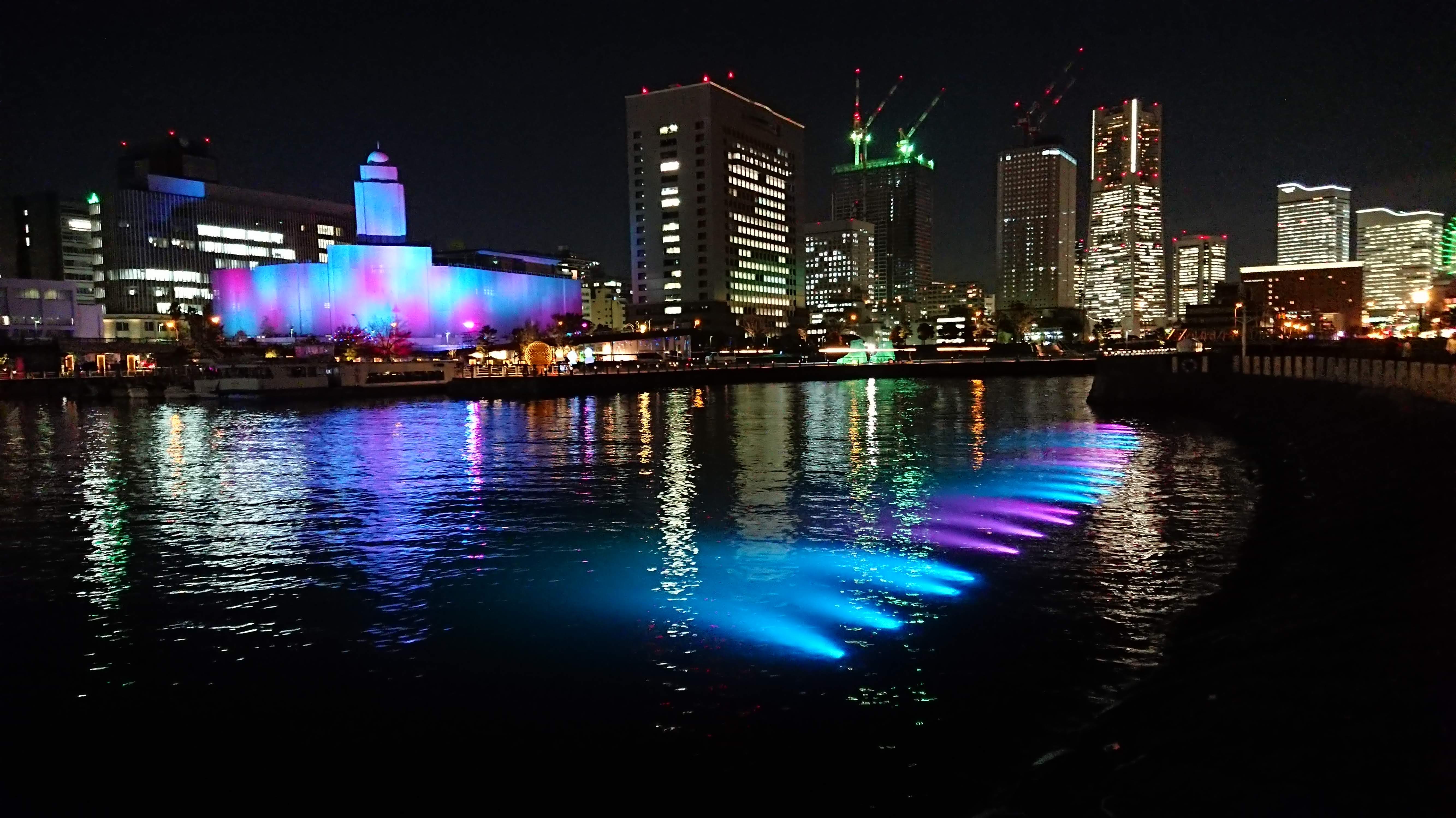 【照明演出】水中LED照明設置　スマートイルミネーション横浜2018